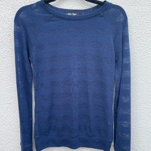 Women's Medium Active Basic Blue/Navy Striped Sheer Long-sleeve Shirt